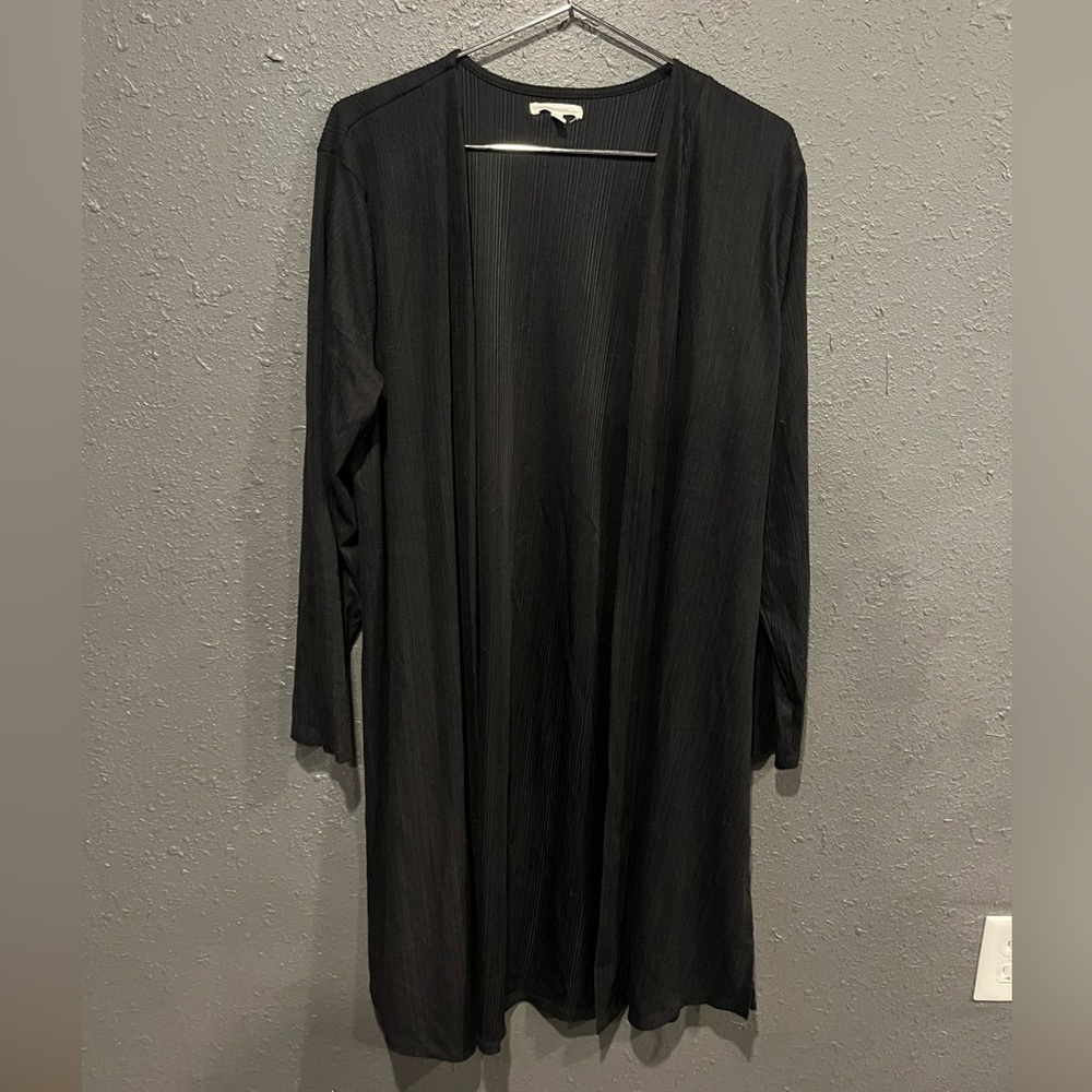 Black Maurice’s cover up in great condition only worn once.
